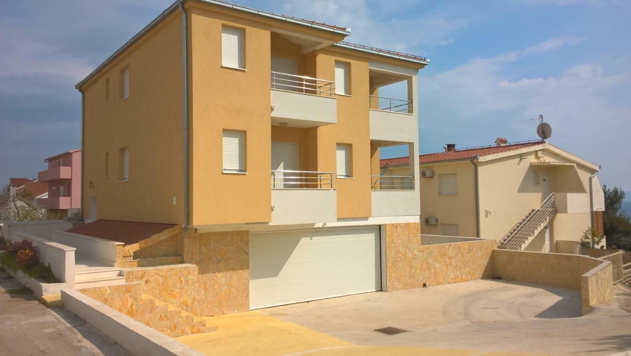 Apartments Otok 2 Трогир Экстерьер фото